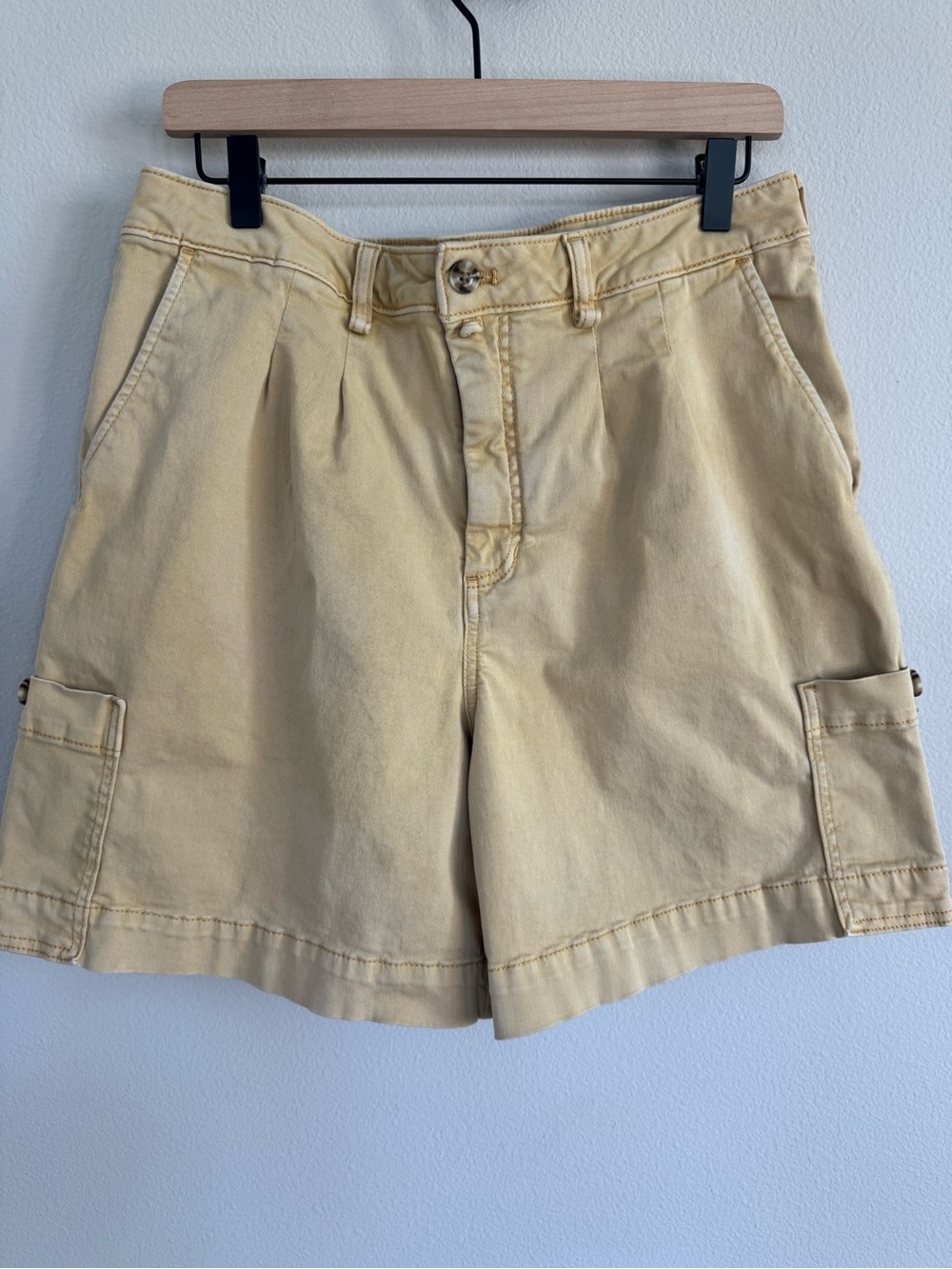 Pilcro Anthropologie Park Bermuda Shorts Sun Washed Yellow Cotton Stretch 31